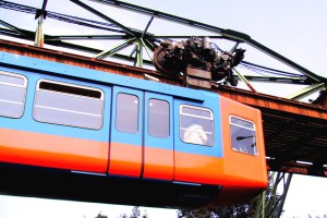 2002-08-26-058-Barmen-Bahnhof-Schwebebahn-